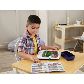 VTECH  Magic Light 3D: Light up your amazing art! Create peg art with lights, sounds and animations - 535403 Online Sale